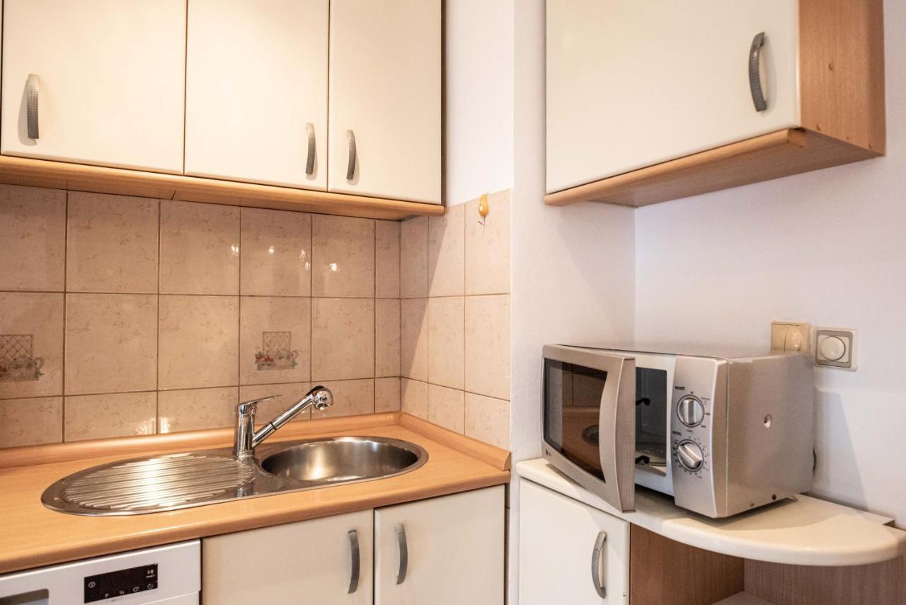 Apartment Emilija Skopje Buitenkant foto