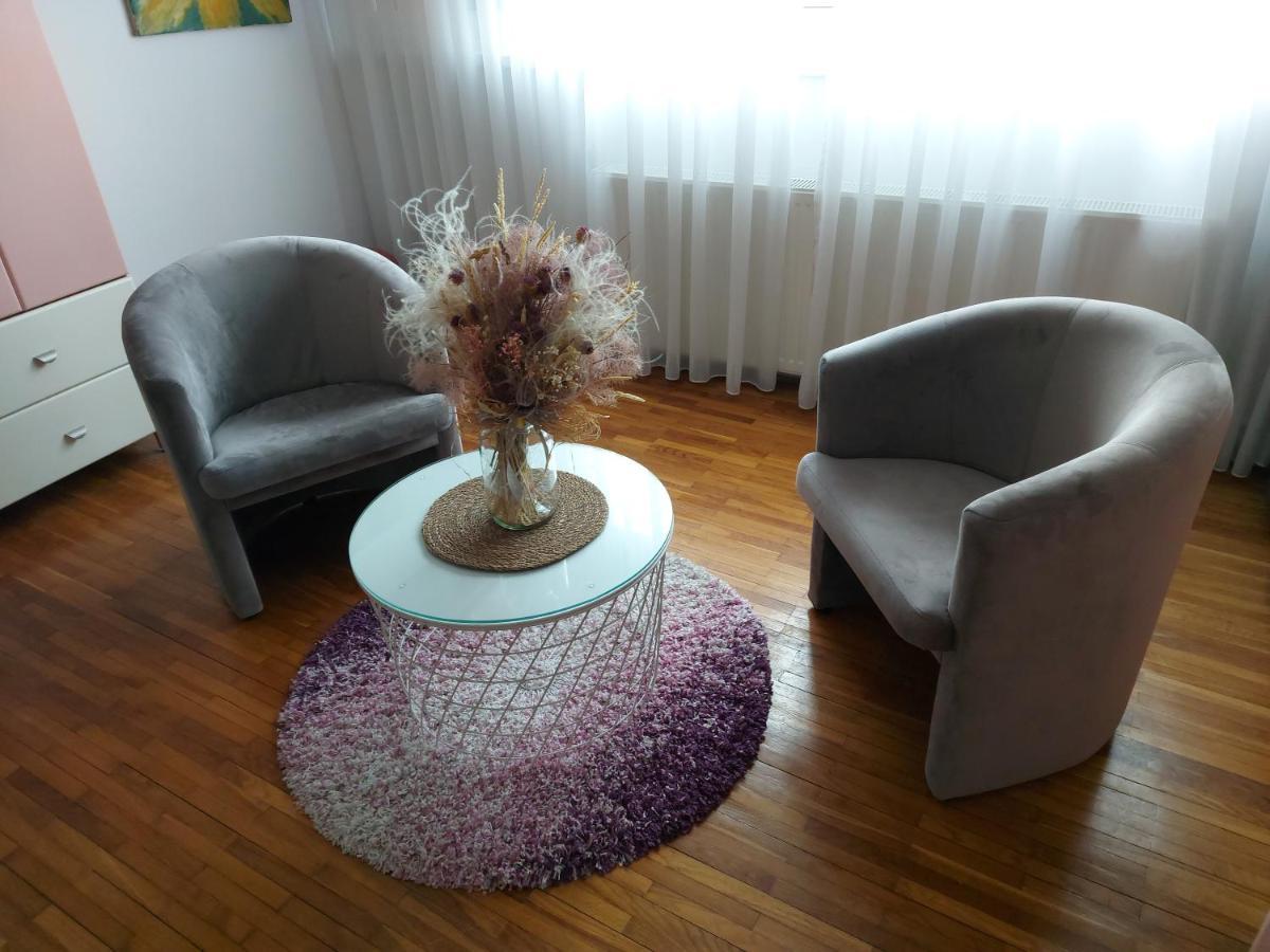 Apartment Emilija Skopje Buitenkant foto